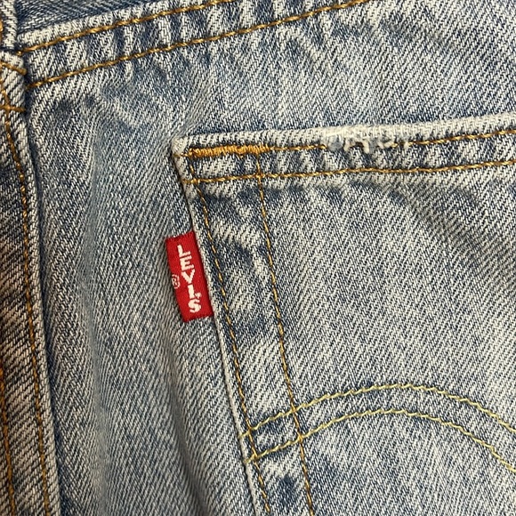 Levis 501 Distressed Buttonfly Jean Shorts Size 29 - Picture 4 of 9